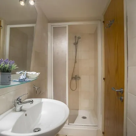 Villa The Ultimate Guide To Renting Your Luxury 3 Bedroom On The Beach, Larnaca 1394 Perivolia
