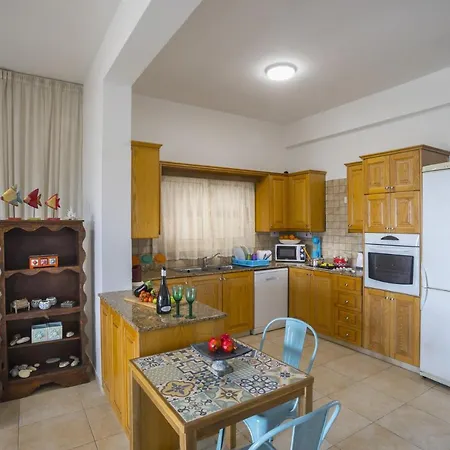 The Ultimate Guide To Renting Your Luxury 3 Bedroom On The Beach, Larnaca 1394 Villa *